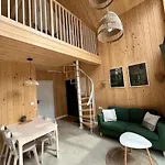 I Skaly, Jura Apartamento Lutowiec