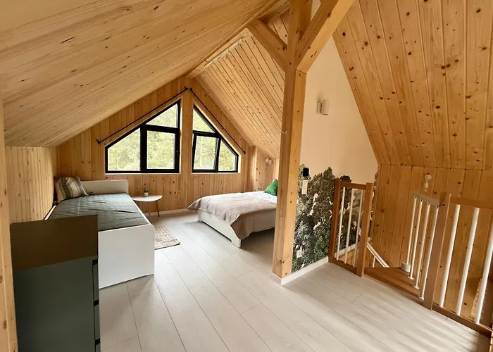 I Skaly, Jura Lutowiec